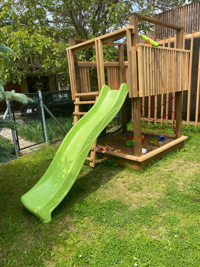 Ubytovani Lucie Apartment ลูฮาโชวิตเซอ ภายนอก รูปภาพ